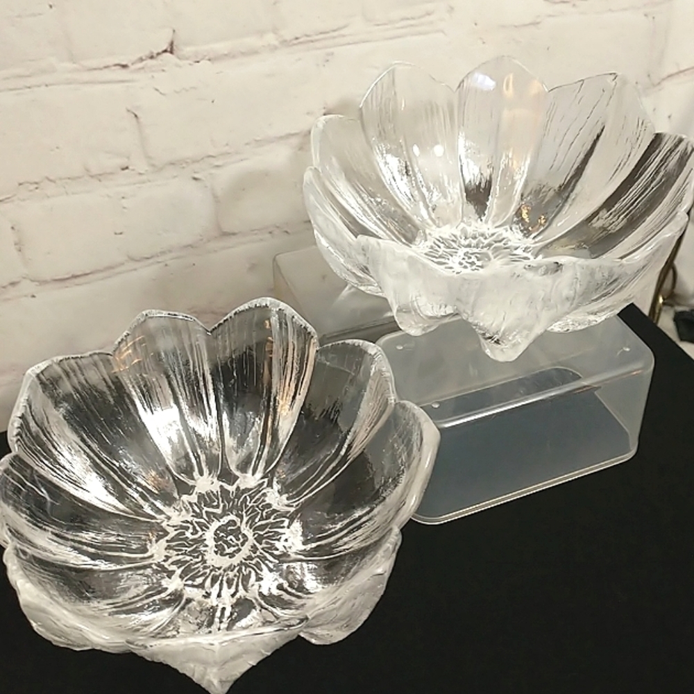 2 Kosta Boda Art Glass Crystal Water Lily Monet Bowls By Mats Jonasson Sweden